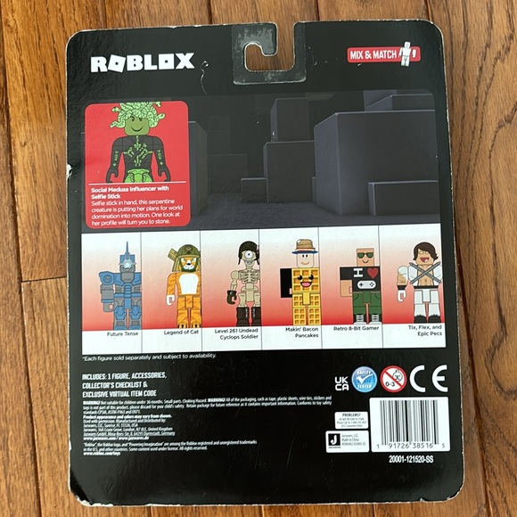 NIB Roblox - Picture 2 of 2